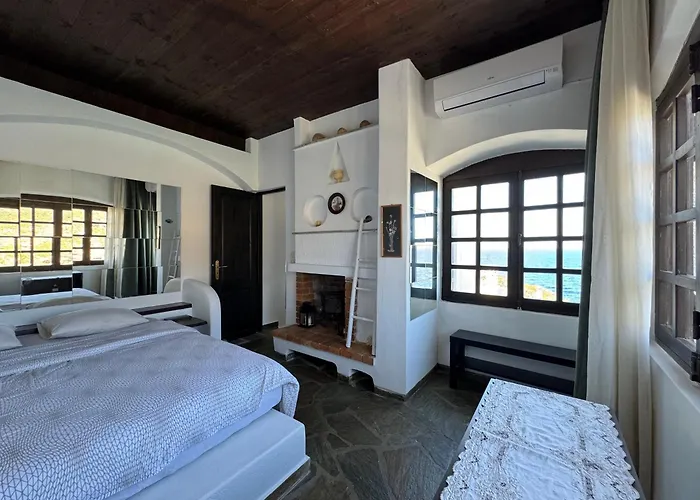 Hersonissos Andros * Gavrio